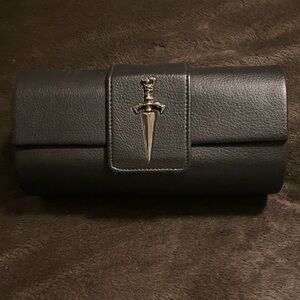 Silver dagger, sunglasses Black Leather case